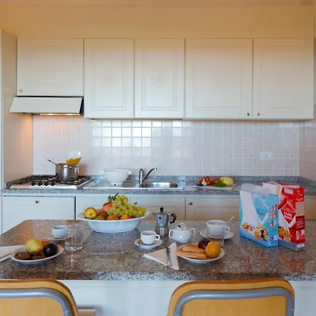 מלון דירות Floreal