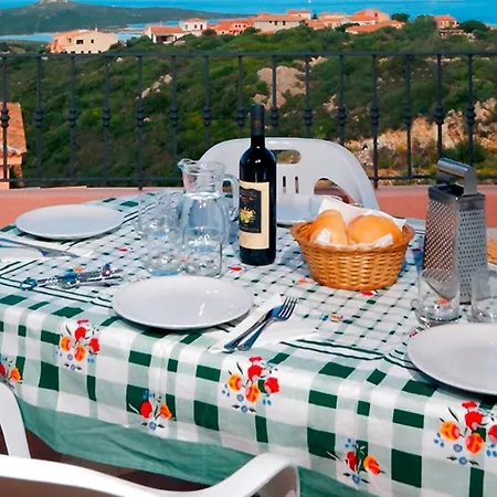 Floreal מלון דירות 3*